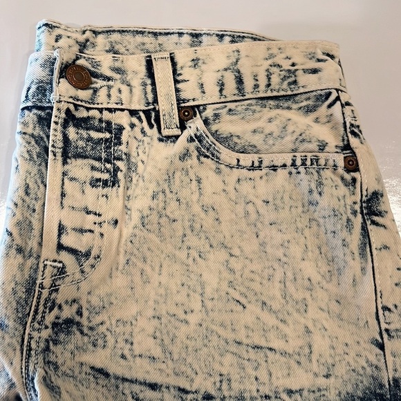 Levi’s 501 Acid Wash Mid Rise Shorts Size 25 - Picture 14 of 16